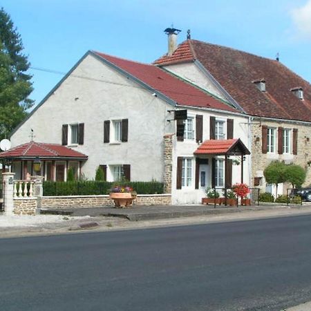B&B Mirage Frécourt エクステリア 写真